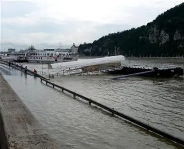 Hochwasser in Ungarn 2009, Donau, Budapest