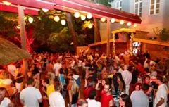 Die Schicki-micki-Clubs auf der Hajógyári Sziget in Budapest