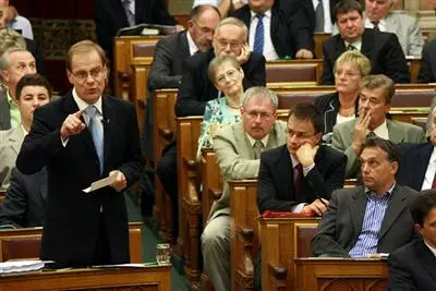 Die Budgetdebatte im Parlament beleidigt die Intelligenz des ungarischen Volkes