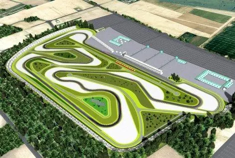 Ungarn unterstützt Balatonring mit 75 Mio EUR und Bürgschaft