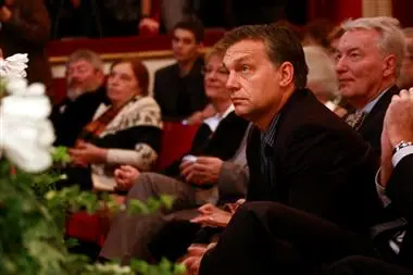 Was macht Viktor Orbán mit einer Zwei-Drittel-Mehrheit?