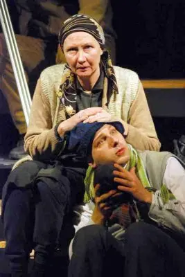 „A Gézagyerek“ im Rahmen des Budapester Drama Festivals , Rezension