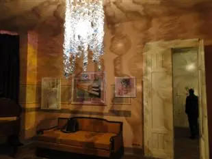 Megfizethetetlen: eine neue Galerie in Budapest, ein Konzept, ein Paradoxon