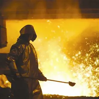Vorsichtige Beruhigung bei Industrieproduktion und Außenhandel - Euro in vier Jahren?