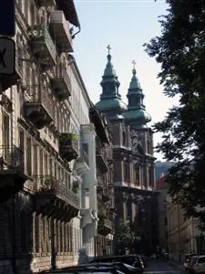 Gerechtigkeit für den VIII. Bezirk von Budapest: auf Spurensuche jenseits von Sightseeing