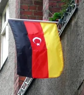 Junge Deutschtürken und Ungarndeutsche für Theaterprojekt in der Kulturhaputstadt Pécs gesucht