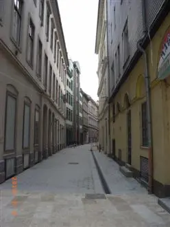 Ein Spaziergang über die Baustellen der "neuen Flaniermeile" von Budapest