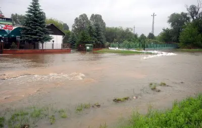 Hochwasser Ungarn, Budapest wartet auf Scheitelwelle