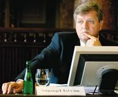Ungarischer Regierungschef ernennt Fidesz-Leute zu Parlamentspräsident und Verfassungsrichtern