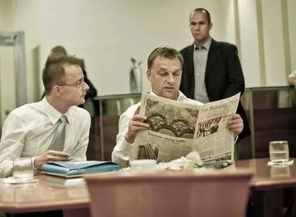 Totalitäre Sendung: das neue Mediengesetz in Ungarn