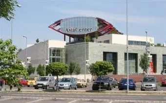 Zwischen Nippes und Raritäten: das Asia Center Budapest