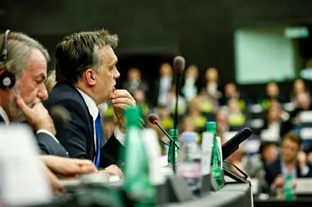 Schlagabtausch zum Mediengesetz - Orbán in Straßburg