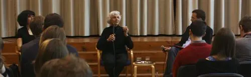 Eine ungarische Zeitzeugin berichtet in der Deutschen Schule Budapest vom Holocaust