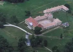 Zu Besuch im Geisterschloss von Lovasberény