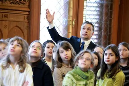 Aktuelle Ankündigungen des Facebook-Premiers Orbán