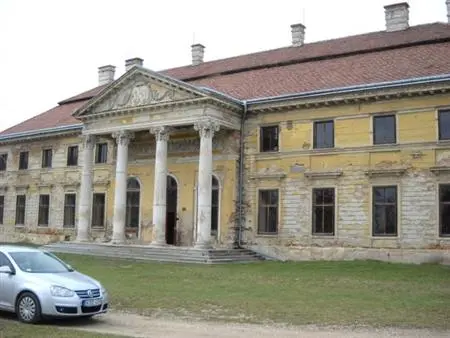 Zu Besuch im Geisterschloss von Lovasberény
