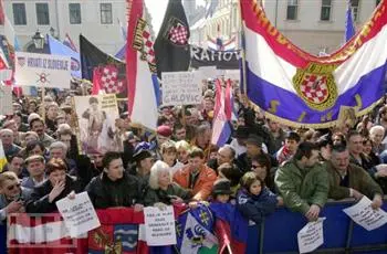 Kroatien bleibt trotz Protesten auf EU-Kurs