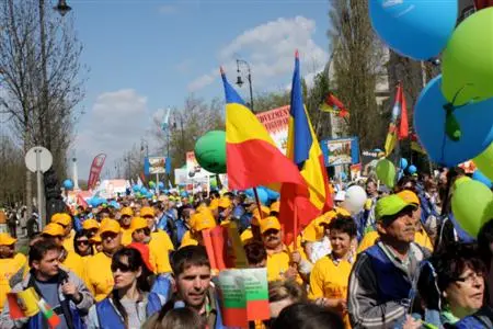 Tag der Hoffnung und des Zorns: 50.000 europäische Gewerkschafter demonstrierten in Budapest - Reportage