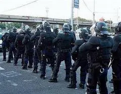 Ungarische Polizisten protestieren gegen Regierung
