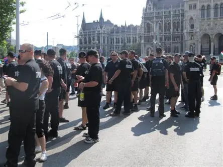 Katerstimmung in Ungarn: Zehntausende protestieren gegen die Regierung - MIT KOMMENTAR