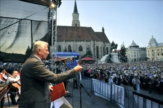Präsident Schmitt im "ungarischen" Rumänien und weitere Nationalnachrichten