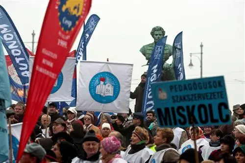 "Die Luft ist raus." - Wieder Gewerkschaftsdemo in Ungarn