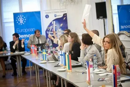 Neue Forschungen zu Mitteleuropa an der Andrássy Universität Budapest