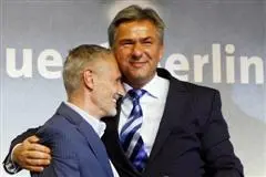 Bürgermeister von Budapest gibt den Schwulenhasser und schreibt Wowereit