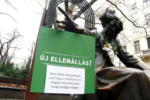 Demos zum Jahrewechsel in Ungarn - Großdemo am Montag