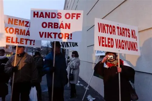 Putsch gegen Ungarn: Wie Orbán sich und sein Land rettete