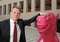 Magyar Telekom mit stabilem Umsatz aber Verlusten