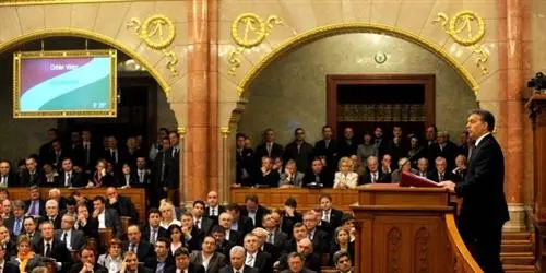Ringen um Nüchternheit: Beginn der Frühjahrssitzungen im ungarischen Parlament