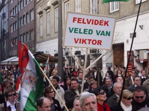 Gespaltenes Land - Impressionen vom Nationfeiertag in Ungarn