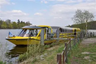 Budapest: Wassertaxi mit dem Öffi-Ticket fahren