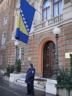 Bosnien spart für neue Schulden beim IWF