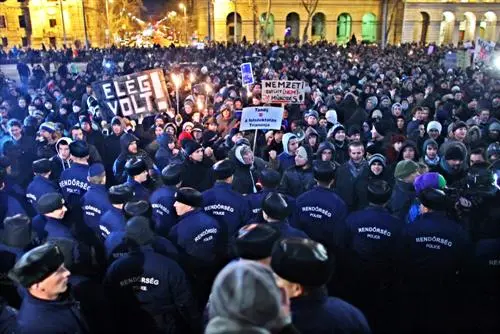 Interview mit dem Vorsitzenden der Studentenvertretung HÖOK in Ungarn zu den Protesten, Verhandlungen, Zielen und Ängsten der Studentenbewegung in Ungarn
