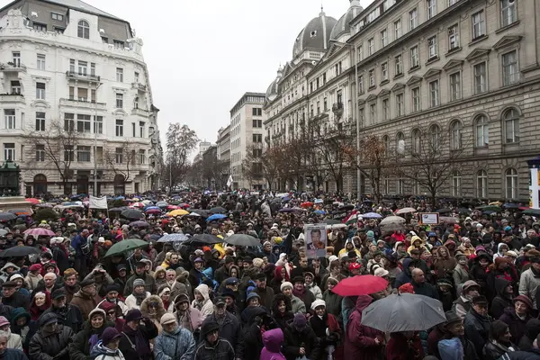 Demo in Budapest: ein Radiosender als Gradmesser der Demokratie in Ungarn