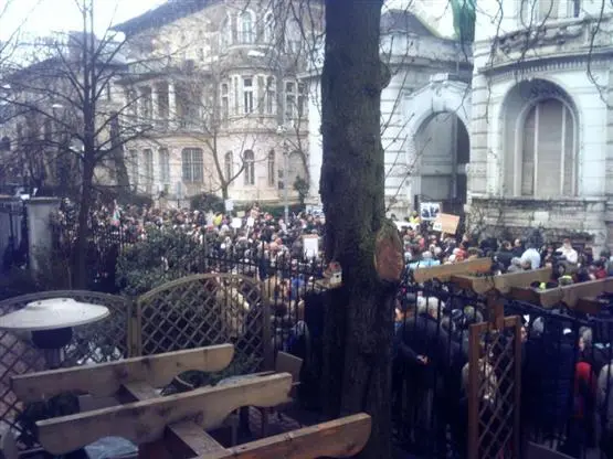 Demo vor Parteizentrale des Fidesz in Ungarn, Live-Ticker