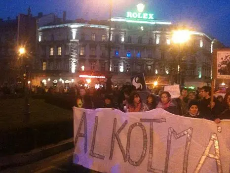 Demo vor Parteizentrale des Fidesz in Ungarn, Live-Ticker