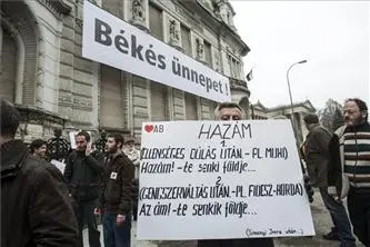 Demo vor Parteizentrale des Fidesz in Ungarn, Live-Ticker