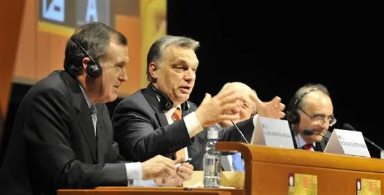 Reconquista orbána: Premier von Ungarn feiert in Spanien missionarische Erfolge