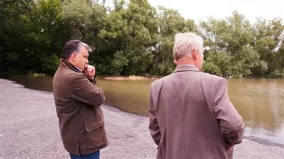 Hochwasser in Ungarn: es kommt langsam, aber es kommt