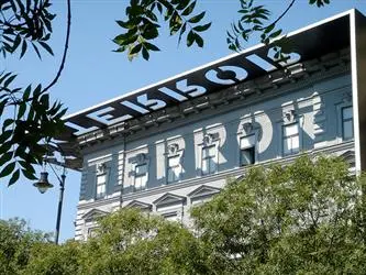 Ungarisches Parlament beschließt drei verpflichtende Klassenfahrten an Terrorstätten