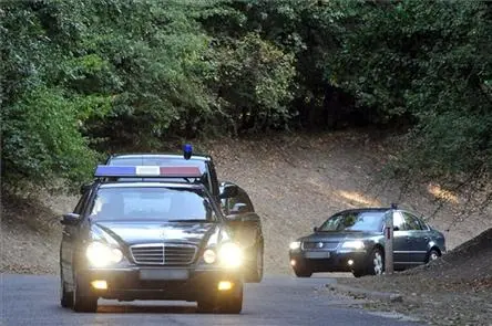 Konvoi des ungarischen Regierungschefs in Unfall in Rumänien verwickelt: eine Tote