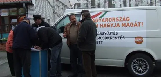 Unterschriftenaktion: Regierungspartei in Ungarn bezahlte "Aktivisten" im Akkord
