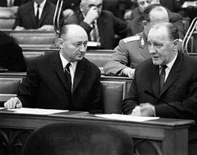 Ex-Innenminister von Ungarn wegen Beteiligung an Mordkommandos 1956 angeklagt