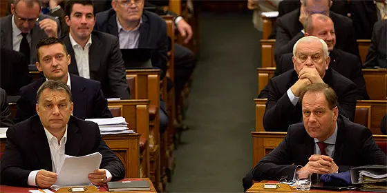 Saisonende im Staatszirkus: Highlights aus vier Jahren Parlamentsarbeit in Ungarn