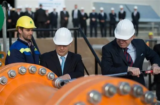 Luft in der Leitung: Orbán eröffnet unfertige Gas-Pipeline zwischen Ungarn und der Slowakei