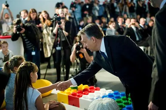 Luft in der Leitung: Orbán eröffnet unfertige Gas-Pipeline zwischen Ungarn und der Slowakei