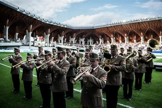 Monument des "neuen Ungarn": Orbán feiert sich und sein neues Fußballstadion